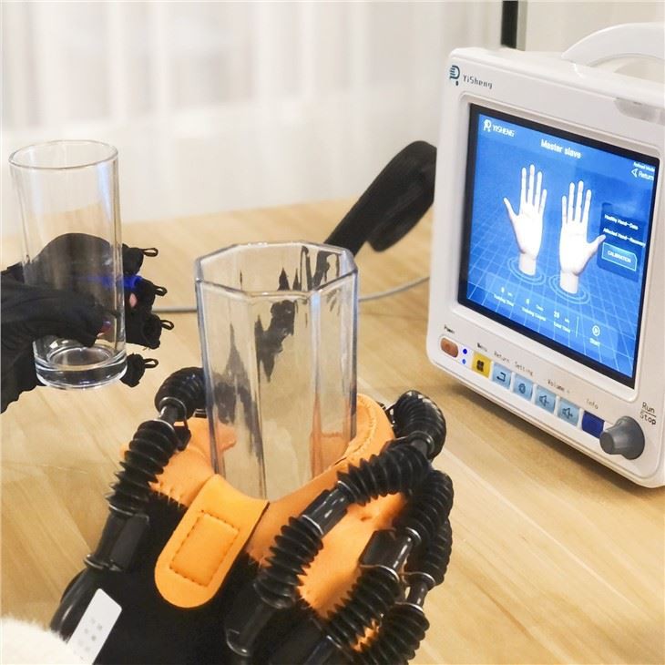 Myk robothanske for tidlig neurorehabilitering